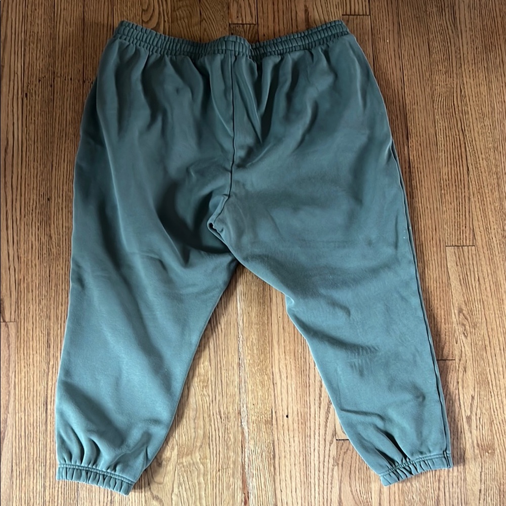 Fabletics Jogger - Picture 3 of 3